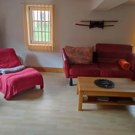 Historischer Hof, Einladend Fuer Mensch Und Tier. Holiday home Schenklengsfeld